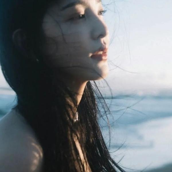 女演员今天依然